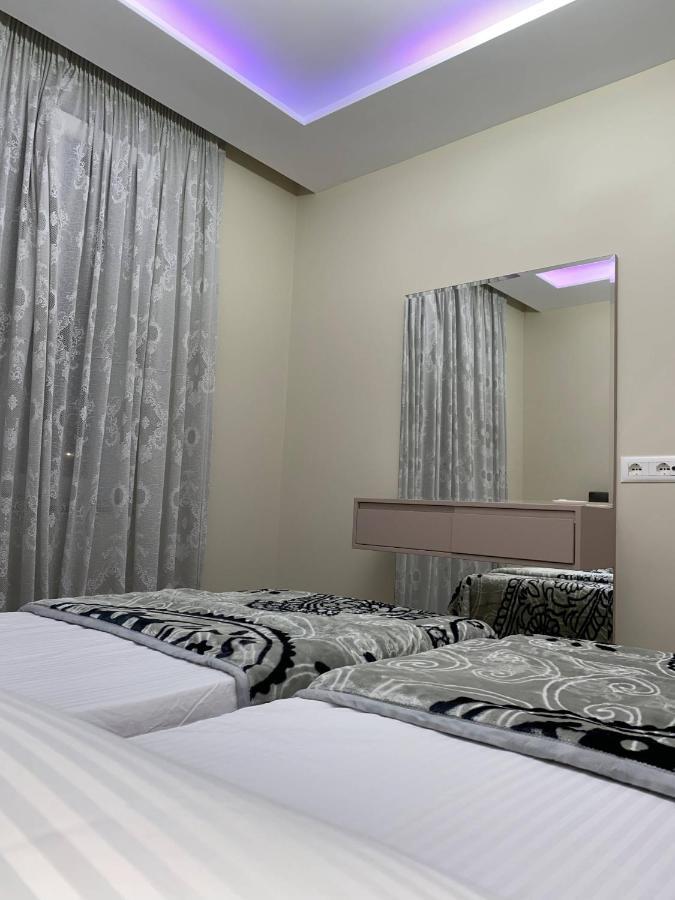 Komatas Modern Apartments In Bllok Area Tiranë Luaran gambar