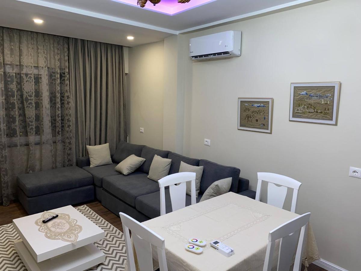 Komatas Modern Apartments In Bllok Area Tiranë Luaran gambar
